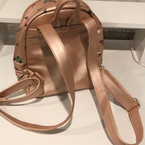 Backpack - Picture 2 of 3